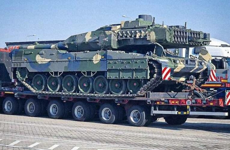 Megérkezett ez első példány a világ legkorszerűbb tankjából a honvédséghez (+videó)