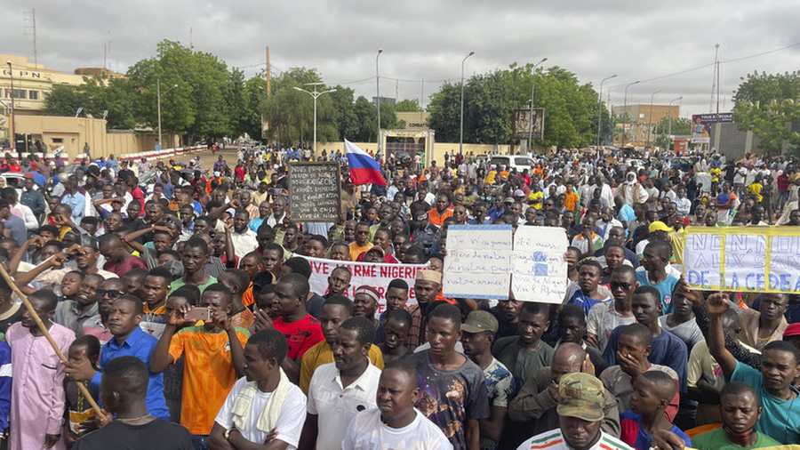 A nigeri junta megszaktotta katonai kapcsolatait Franciaorszggal