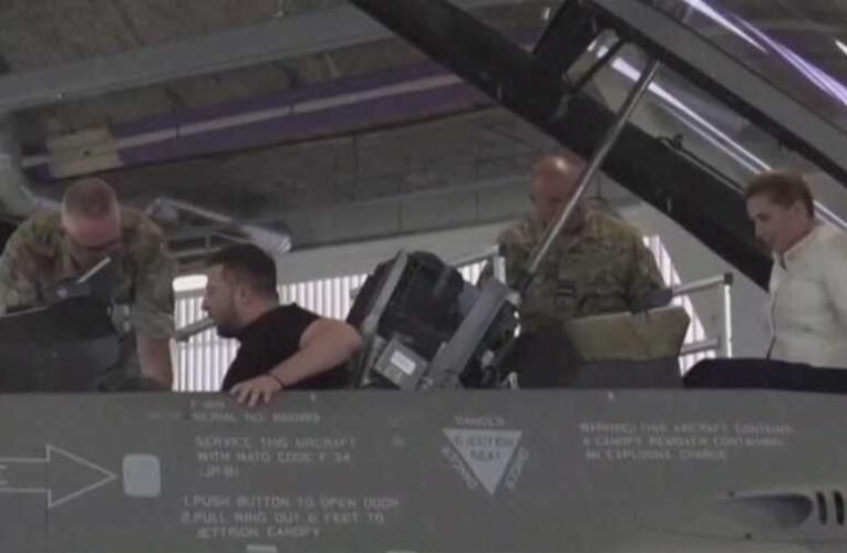 Zelenszkij áltatása: áttörést hozhatnak az F-16-osok, Oroszország el fogja veszíteni a háborút