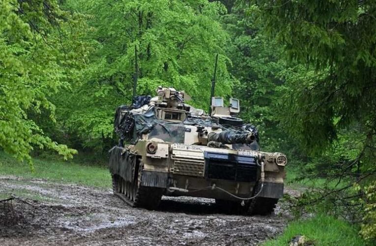 A Pentagon bejelentette, Ukrajna hamarosan megkapja az Abrams tankokat