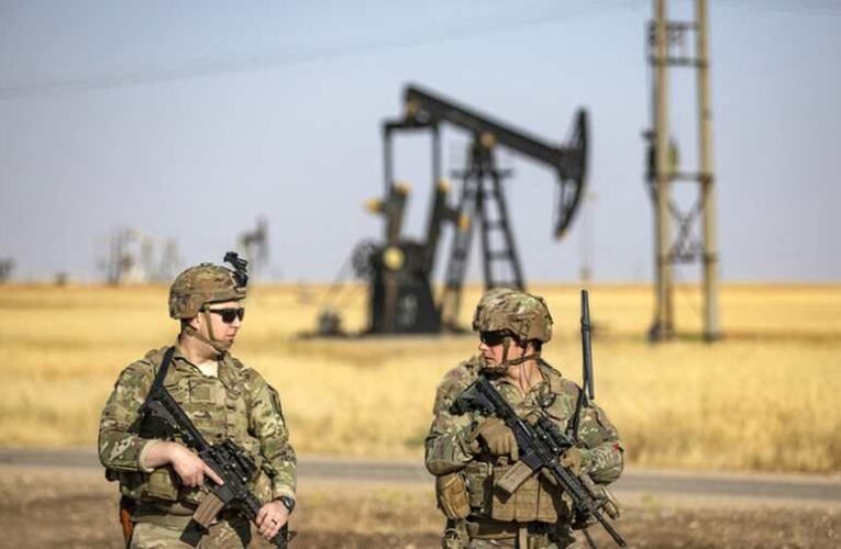 Szíria követeli, hogy az USA fizesse ki az általa ellopott olajat