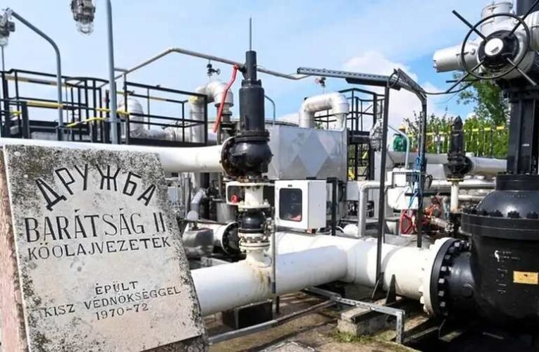 MOL: Az ukrán és horvát partnerek visszaélnek Csehország, Szlovákia és Magyarország történelmi kiszolgáltatottságával