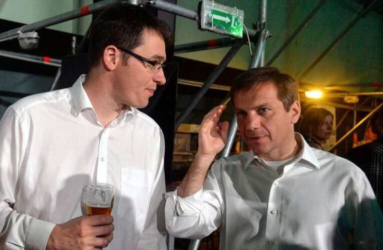 Banki feljelentés: valami nagyon nem stimmel Karácsonyék adományládás magyarázatával