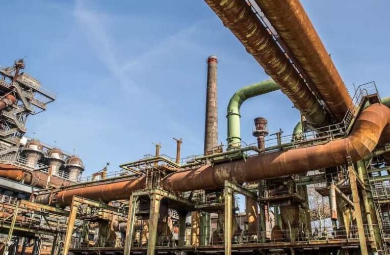 Barátság nincs, de Csehország rekordmennyiségű kőolajat vásárol Oroszországtól