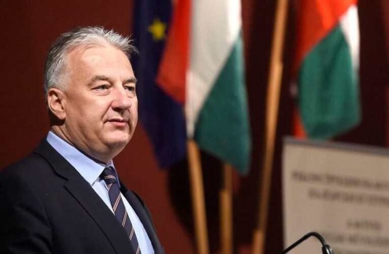 Semjén: Magyarország nem adja ki Ukrajnának a katonai szolgálatra alkalmas menekülteket