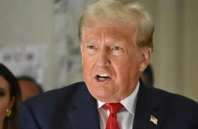 Trump készen áll arra, hogy ideiglenesen a leváltott Kevin McCarthy helyébe lépjen