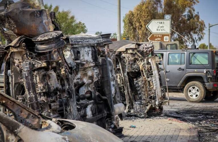 Rengeteg be nem vetett fegyvert hagytak a terroristák Izraelben