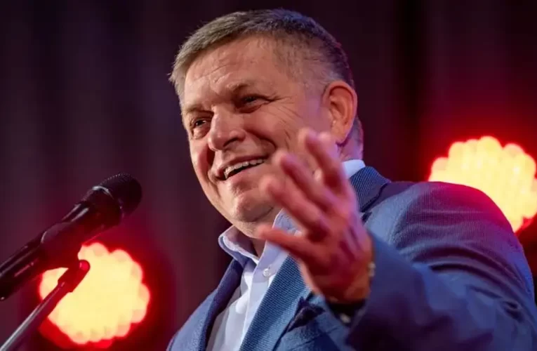 Kiakadtak a szlovákok Fico miatt, Szijjártó Pétert emlegetik