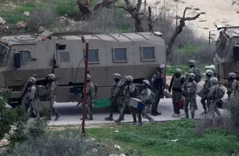 A Hamász közölte, mintegy százharminc izraeli túszt tartanak fogva, köztük magas rangú katonatiszteket is