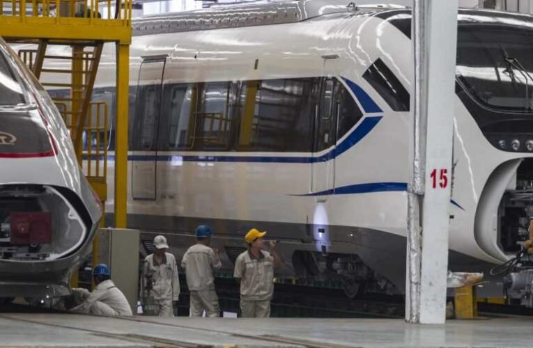 Kínos kínai meglepetés: összeomlás helyett makacsul növekszik a gazdaság