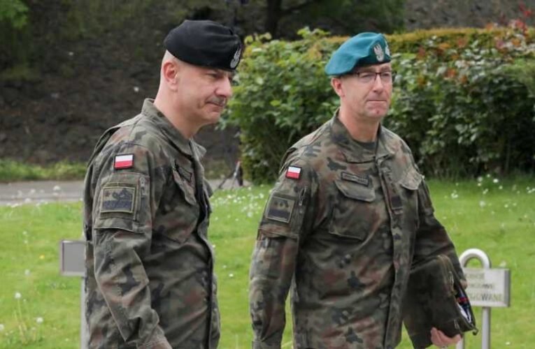 Földrengés a lengyel fegyveres erőknél: lemondott a vezérkari főnök és a hadműveleti parancsnokság vezetője