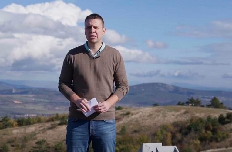 Menczer Tamás: Brüsszel újabb 50 milliárd euróval akarja támogatni Ukrajnát