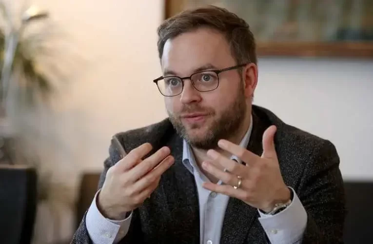 „Brüsszel úgy zsarolja Magyarországot, mintha nem lenne holnap”