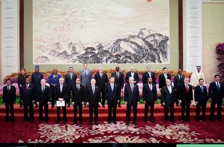 Bayer Zsolt: Orbán elszigetelődött