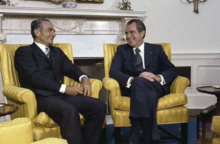 Perzsa sah 1976-ban a palesztinokról: „Ez a politika nem vezet sehova, nem lehet terrorban tartani a világot”