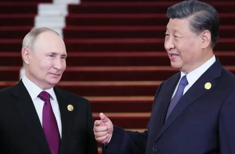 Vészharangot kongat a Nyugat Putyin kínai útja miatt