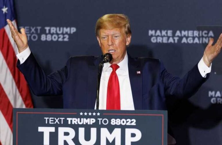 Tombol a demokrácia az USA-ban, töröltetnék Donald Trump nevét a szavazólapokról