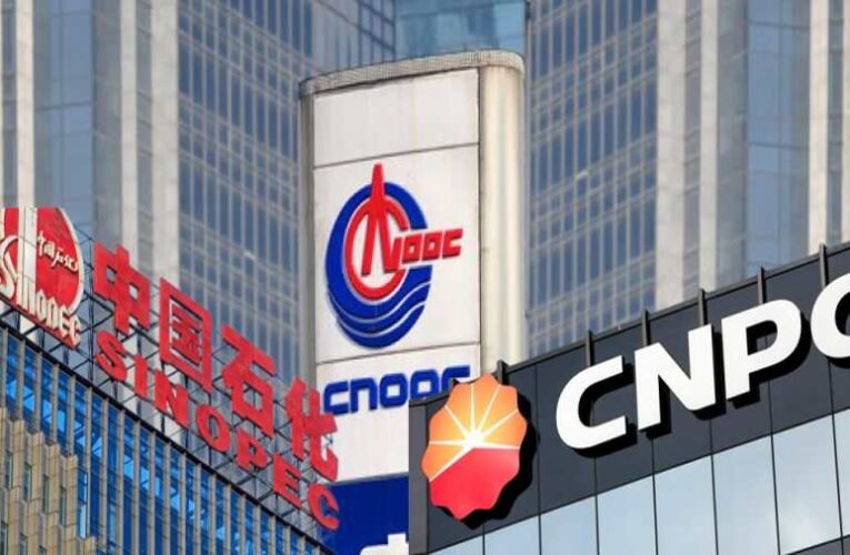 Az OTP le, három kínai energetikai cég pedig felkerült az ukránok vállalati halállistájára