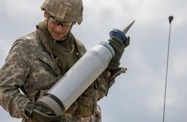 Axios: az USA Izraelbe irányította az Ukrajnának szánt tüzérségi lövedékeket