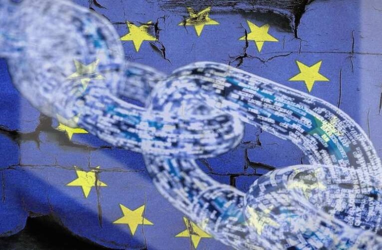 A „demokrácia” és az önvédelemhez való jog – avagy, így zajlik az orrod előtt az EU széthullása