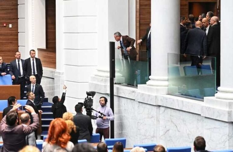 Gáztranzit: Szijjártó Péter figyelmeztetése hatásos volt, a bolgárok visszavonulót fújtak