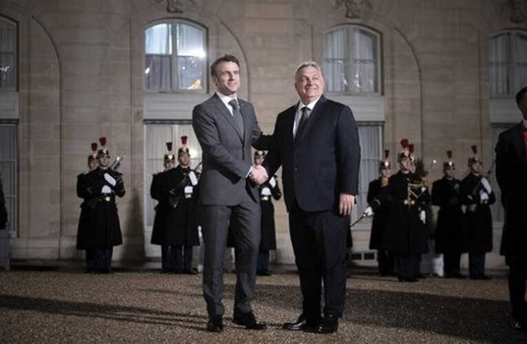 Macron tisztességtelennek nevezte Orbánt és arra szólította fel, viselkedjen felelősen