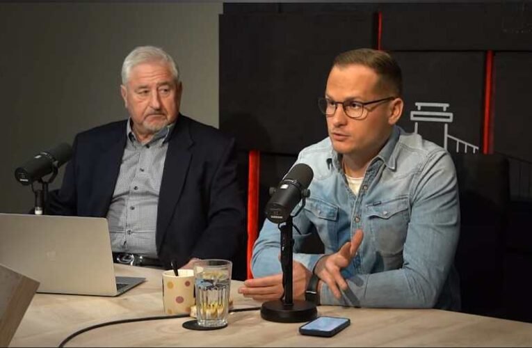 Levédia Krónikása: Egy jogász a politikában