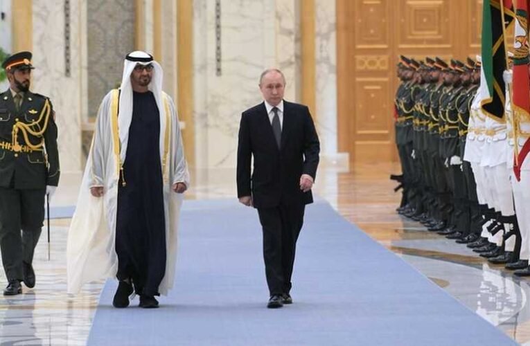 Bloomberg: kudarcot vallottak az USA erőfeszítései Putyin elszigetelésére