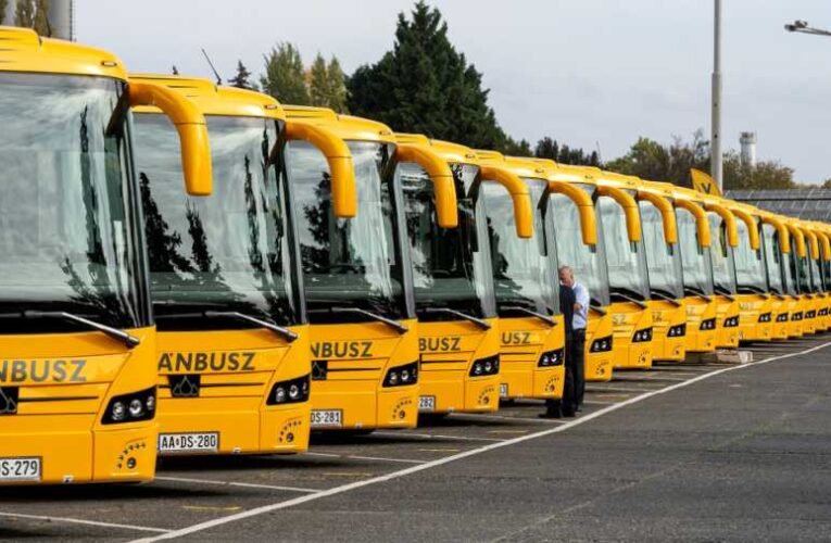 Folytathatják a tiltakozást a Volánbusz dolgozói