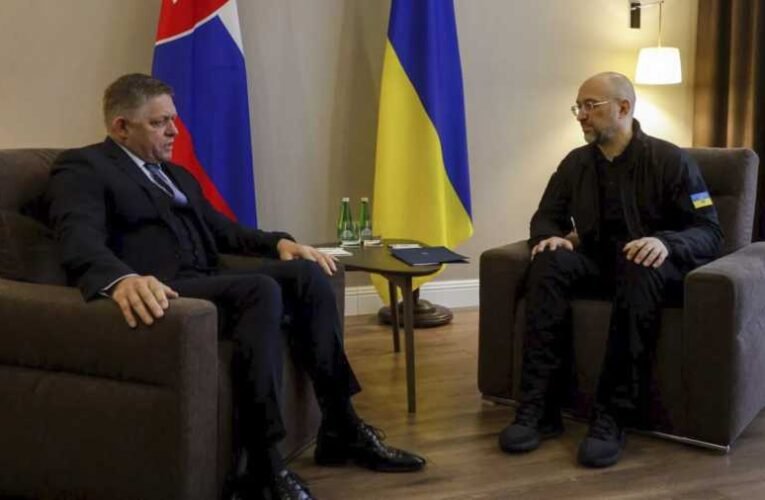 Az ukrán kormányfő közölte Ficóval, hogy nem lesz orosz gázszállítás 2024 végétől