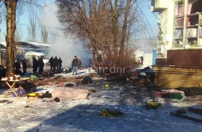 Donyeck városát lőtték az ukránok – csak civil áldozatok vannak (videó, 18+)