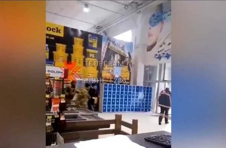 Robbanás történt egy ukrajnai hadkiegészítő parancsnokságon