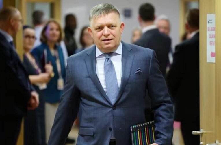 Fico: Szlovákia ellenezni fogja Ukrajna NATO-csatlakozását