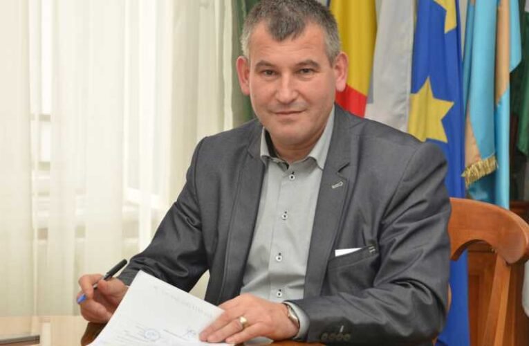 Bűnvádi eljárást indított a román korrupcióellenes ügyészség Székelyudvarhely polgármestere ellen