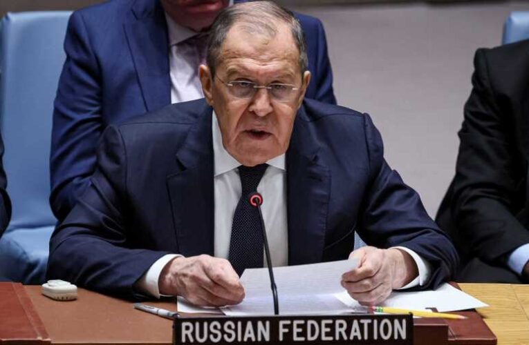 Lavrov: Az ukrajnai béke csak az orosz követelések teljesítése esetén teremthető meg