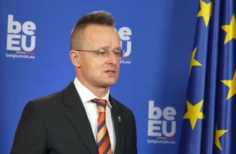 Szijjártó Péter: nem szabad összekeverni az ideológiai-politikai kérdéseket a gazdasági együttműködéssel