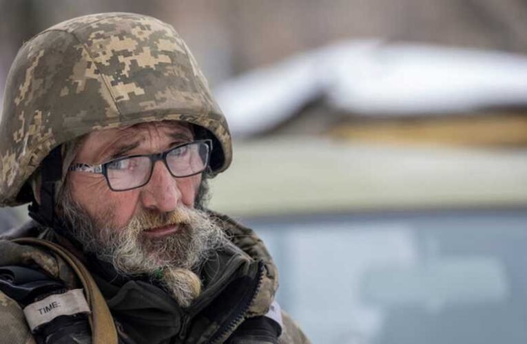 Jórészt öregekből áll az ukrán hadsereg, de még 2 millió katonára lenne szükségük