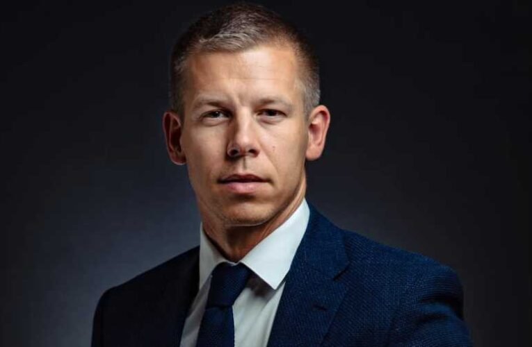 Az egykori NER-kegyelt Magyar Péter pártot alapít?