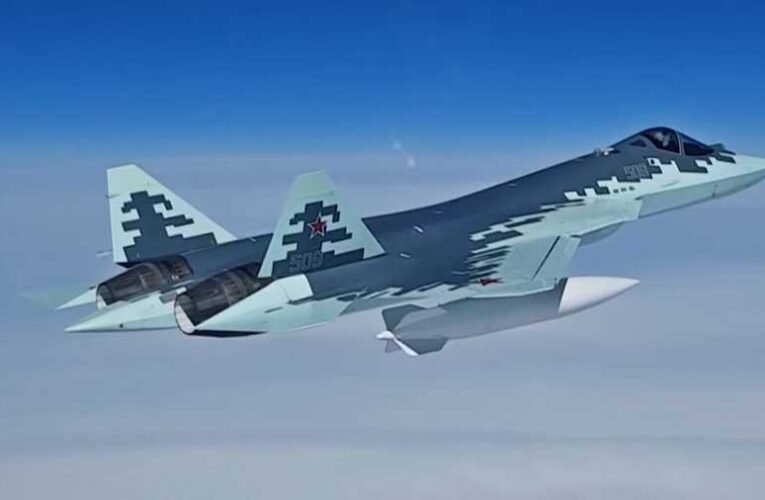 Military Watch: A világ leggyorsabb repülőgépe az új Szu-57 (videó)
