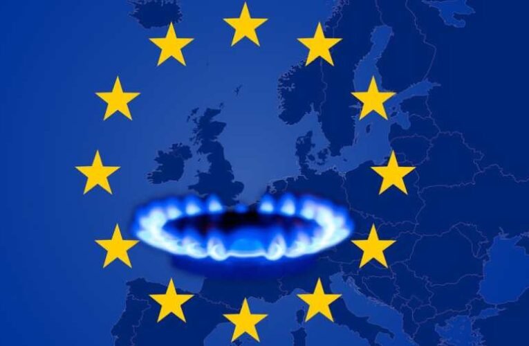 Francia politikus: fel kell oldani az Oroszország elleni szankciókat