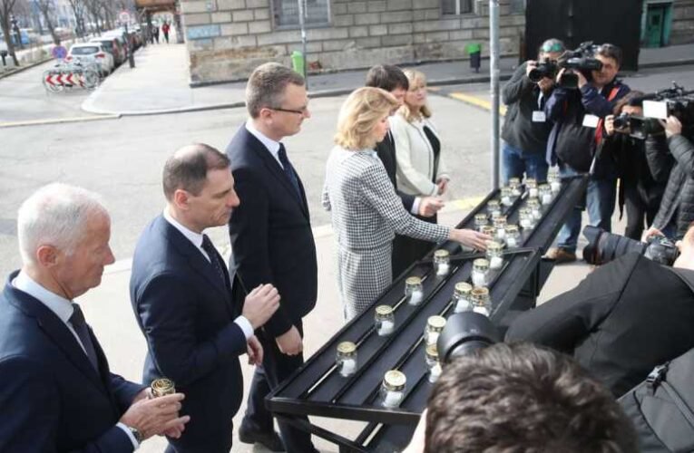 „A kígyók nem csak kígyózni, vedleni is tudnak”