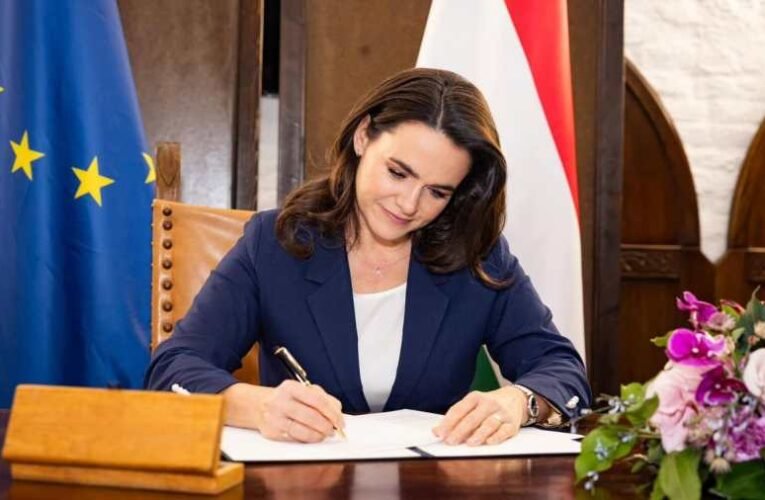 Stoffán György:  Pedofília, elnöki kegyelemmel…