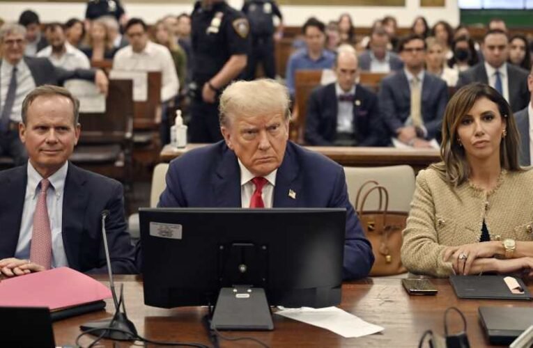 Nem nyugszanak, bármi áron ki akarják „lőni” Donald Trumpot