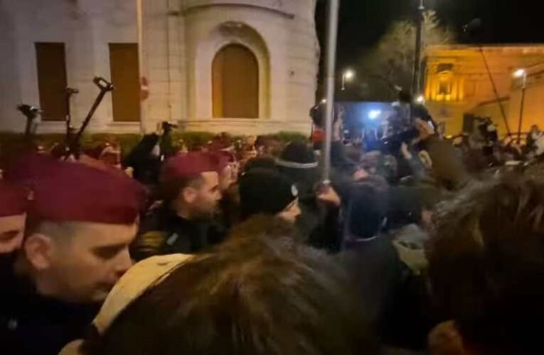 Garázdaság miatt tettek feljelentést a tegnapi influenszertüntetésen történtek után