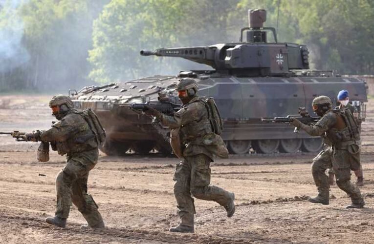 Zaharova: Németországot még nem „denacifikálták”