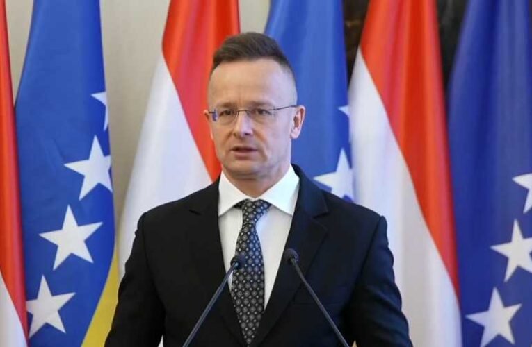 Russia Today: Szijjártó Péter Soros ügynökének nevezte Donald Tuskot