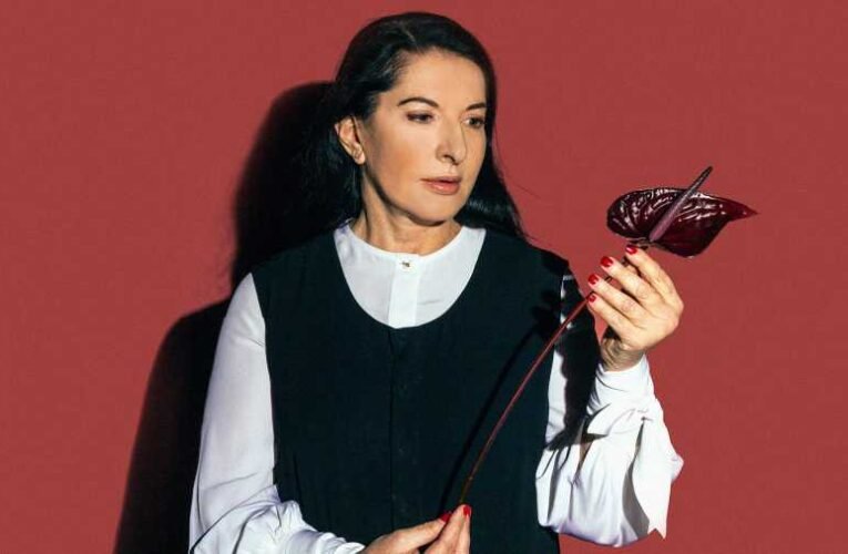 Zaharova: Zelenszkij a sátánista Abramovicsot kívánja kinevezni gyermekjóléti nagykövetnek