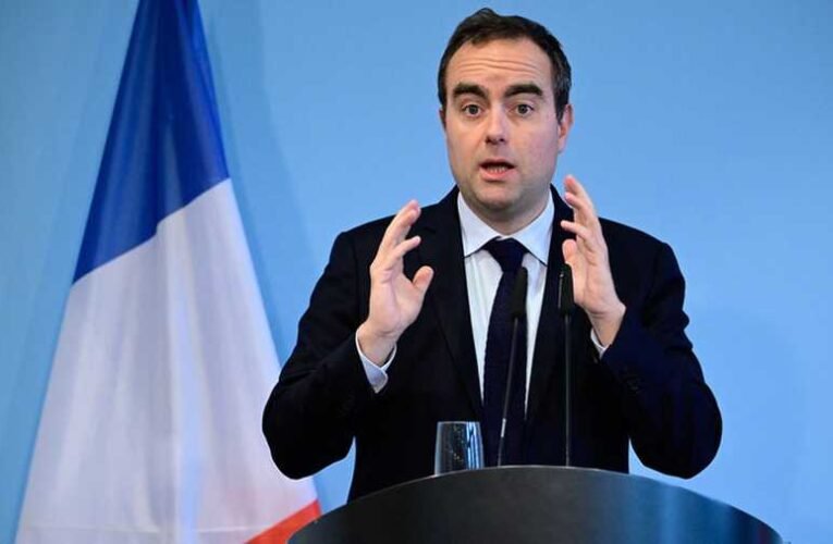 Franciaország óva int attól, hogy atomfegyvert helyezzenek el Lengyelországban