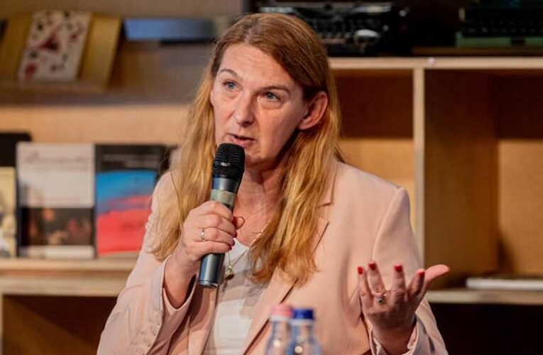 Baranyi Krisztina miatt áll a bál a Momentumban, többen is kiléptek a pártból