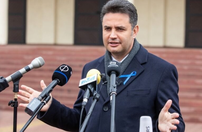 Bizonyíték van rá: Márki-Zay Amerikából fizetett mozgalmán keresztül szervezi a baloldal Magyar Péter tüntetéseit